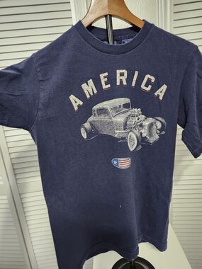 Men's Navy Graphic 'America' Short Sleeve Tee